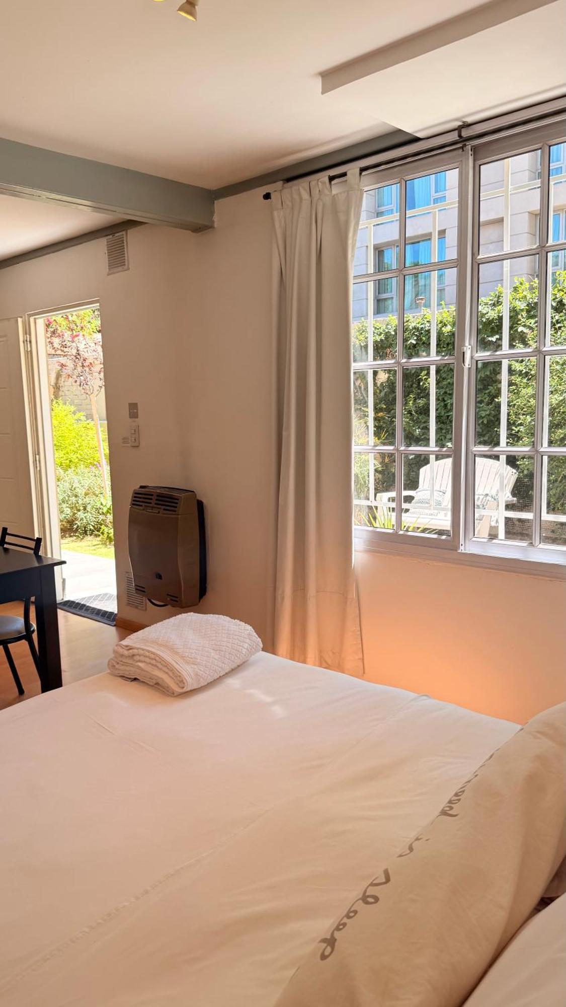 "Casa Amalia Apartamentos" Plaza Italia Y Av Aristides A 50Mts, Lugar Con Jardin Mendoza Kültér fotó